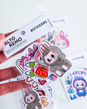 minipack-labubu-2 Promo 10 mini packs de stickers Labubu (5 stickers x pack, 6 cm).